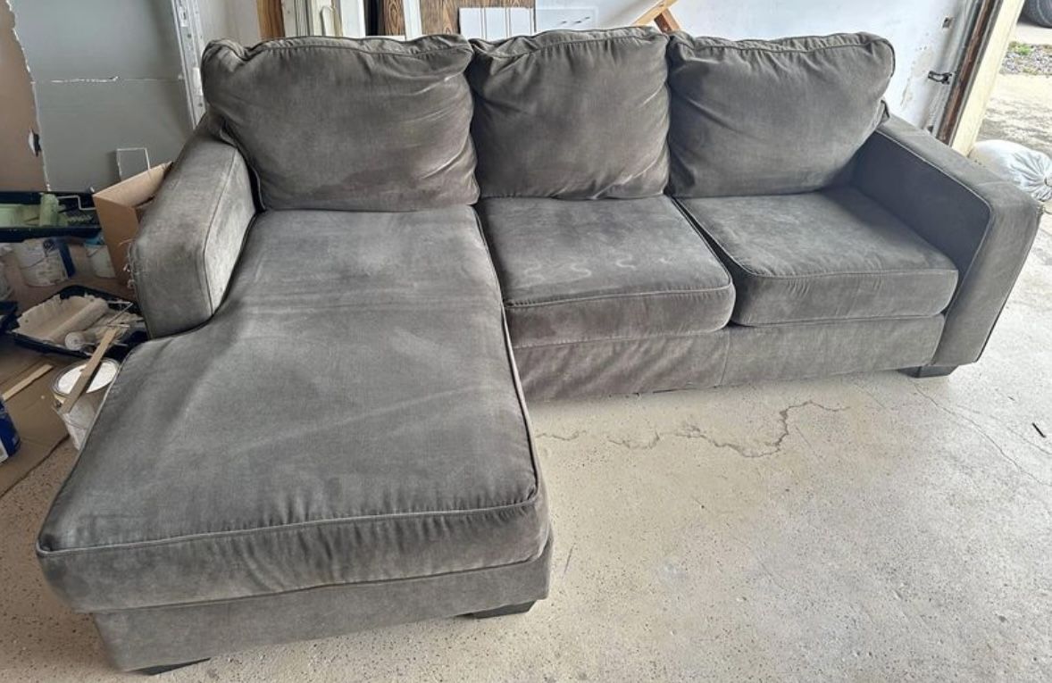 Gray Modern Hodan 93” Sectional Sofa with Reversible Chaise by Ashley HomeStores