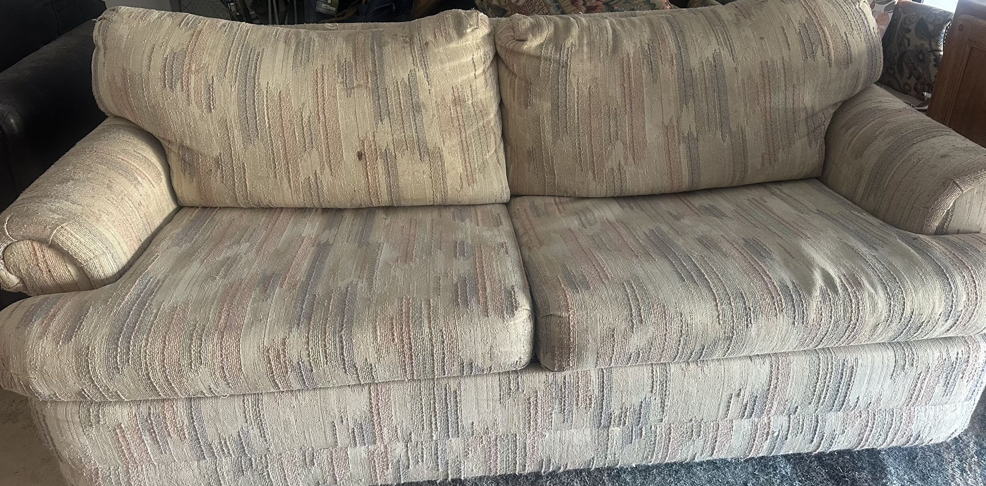 Bassett sofa Sleeper