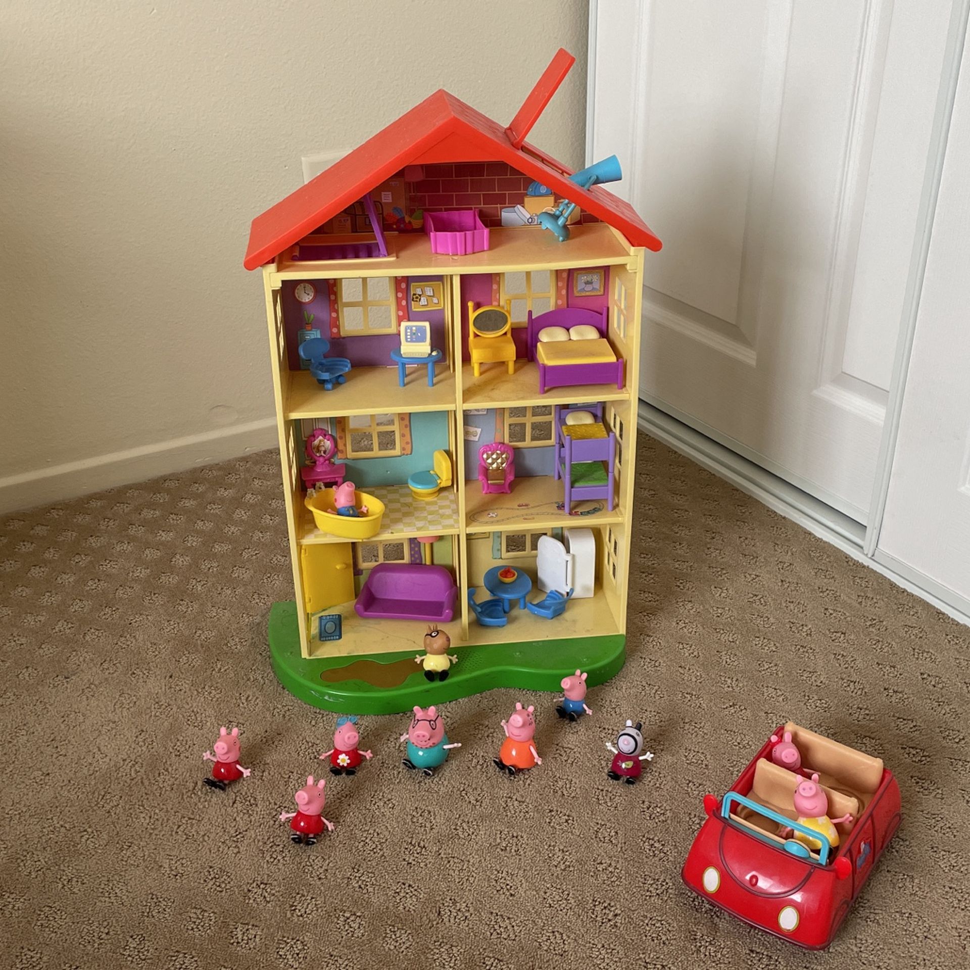 Peppa Pig House And Toys