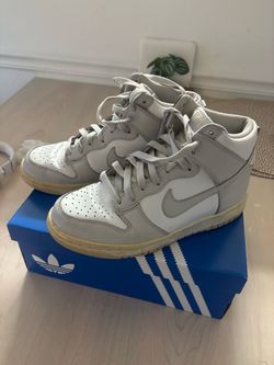 Nike Dunks Grey and white