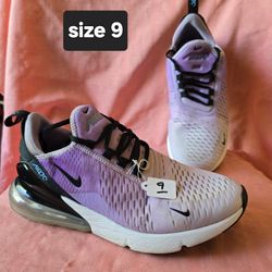 Size 9 Air 270 