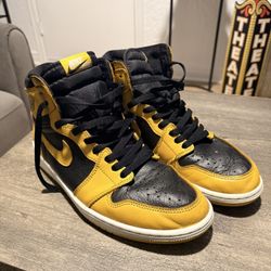 Air Jordan 1 Retro High OG “Yellow Toe”