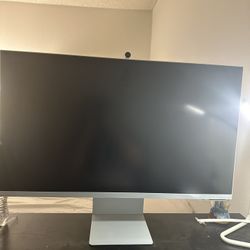 Samsung 32” M80B Monitor