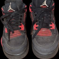 Jordan 4 Red thunder Size 5Y