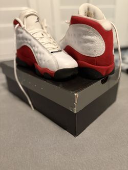 Jordan 13 Retro "Chicago" Size 4Y