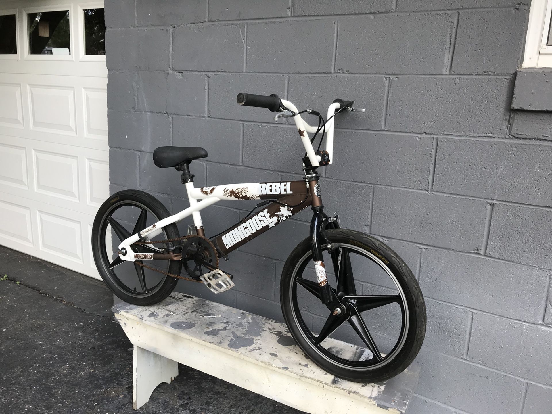 Mongoose rebel air assault 20 bike for Sale in Bethel Park PA