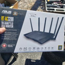 Wifi Router And Separate Cable Modem Not A Dollar (Read Ad)