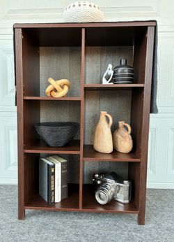 Display shelf