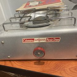 Coleman LP gas picnic stove