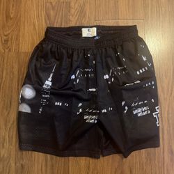 ERIC EMANUAL SHORTS SIZE MEDIUM 