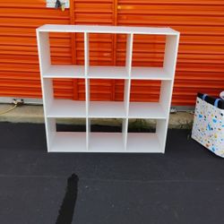 Bookshelf 