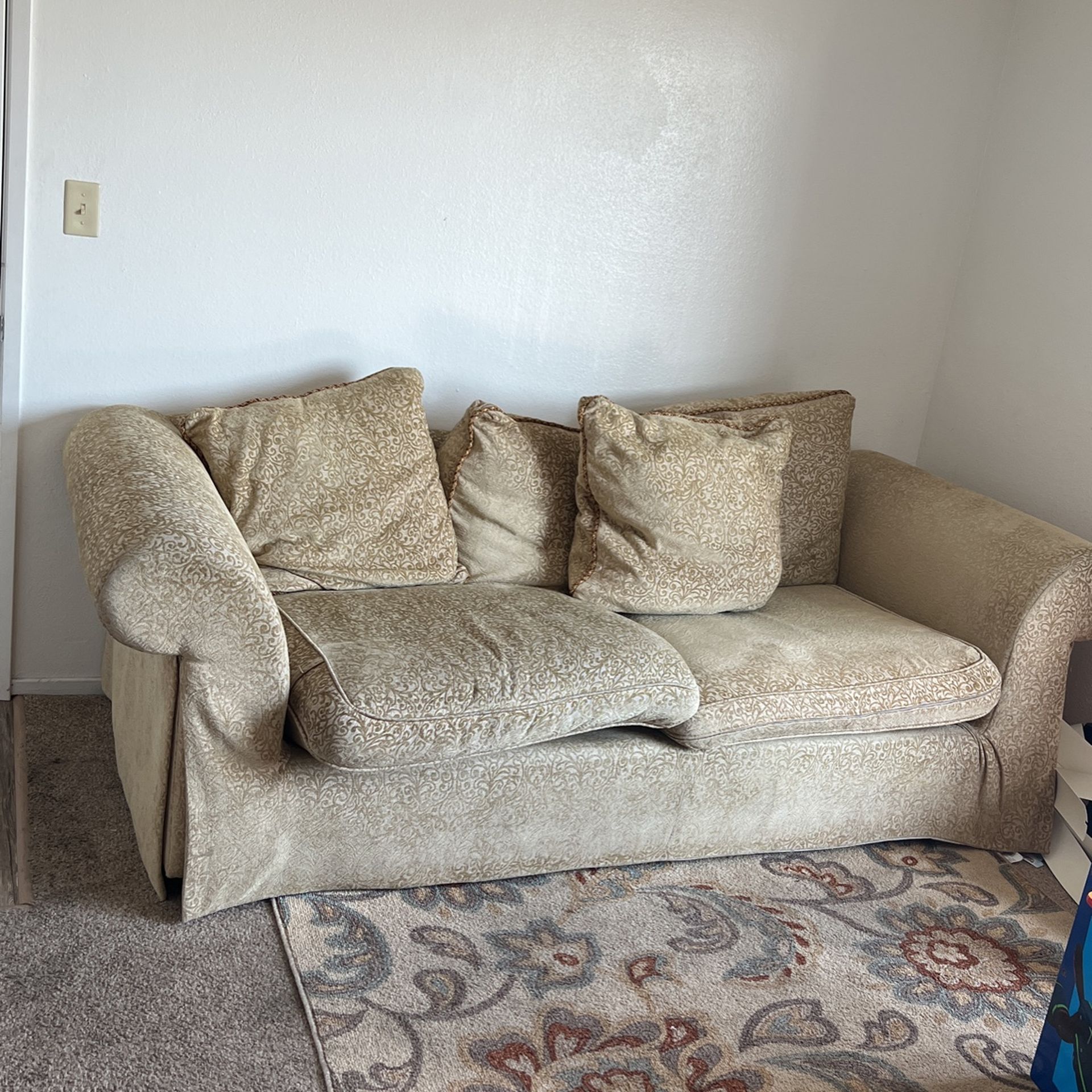 Couch for free