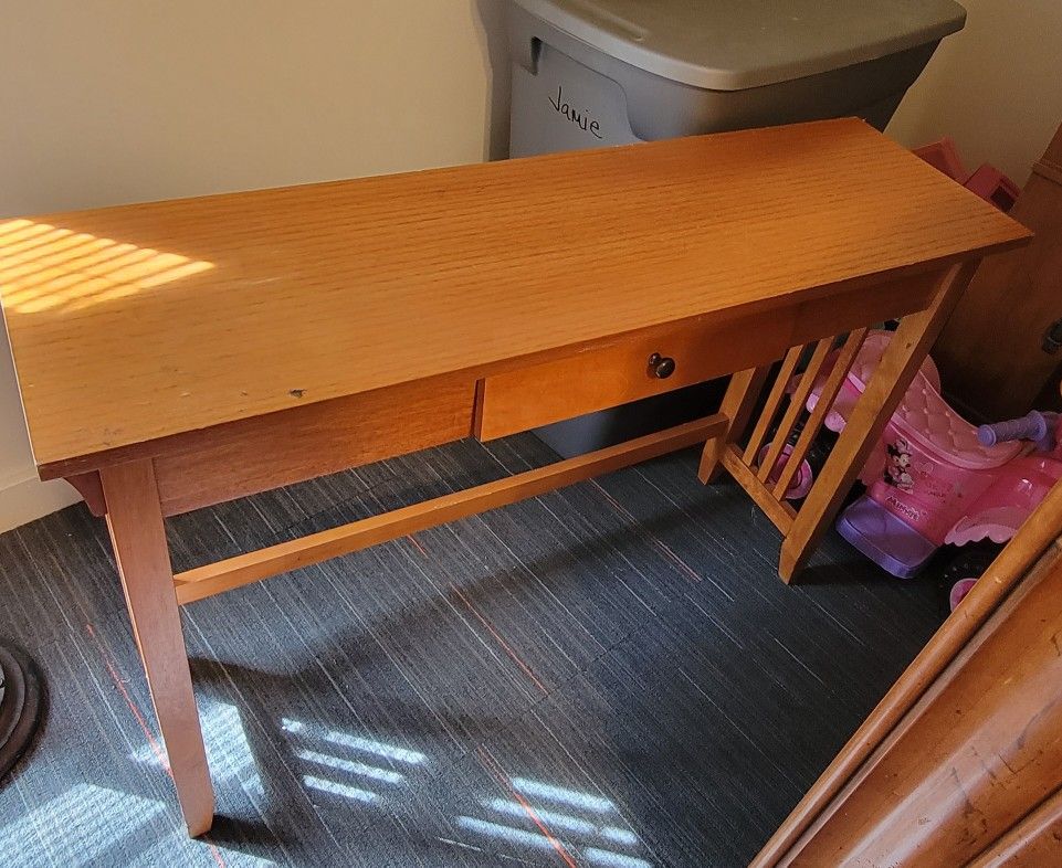 Slim Tv Stand