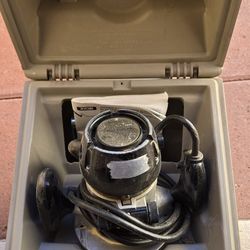 Router With Case & Manual