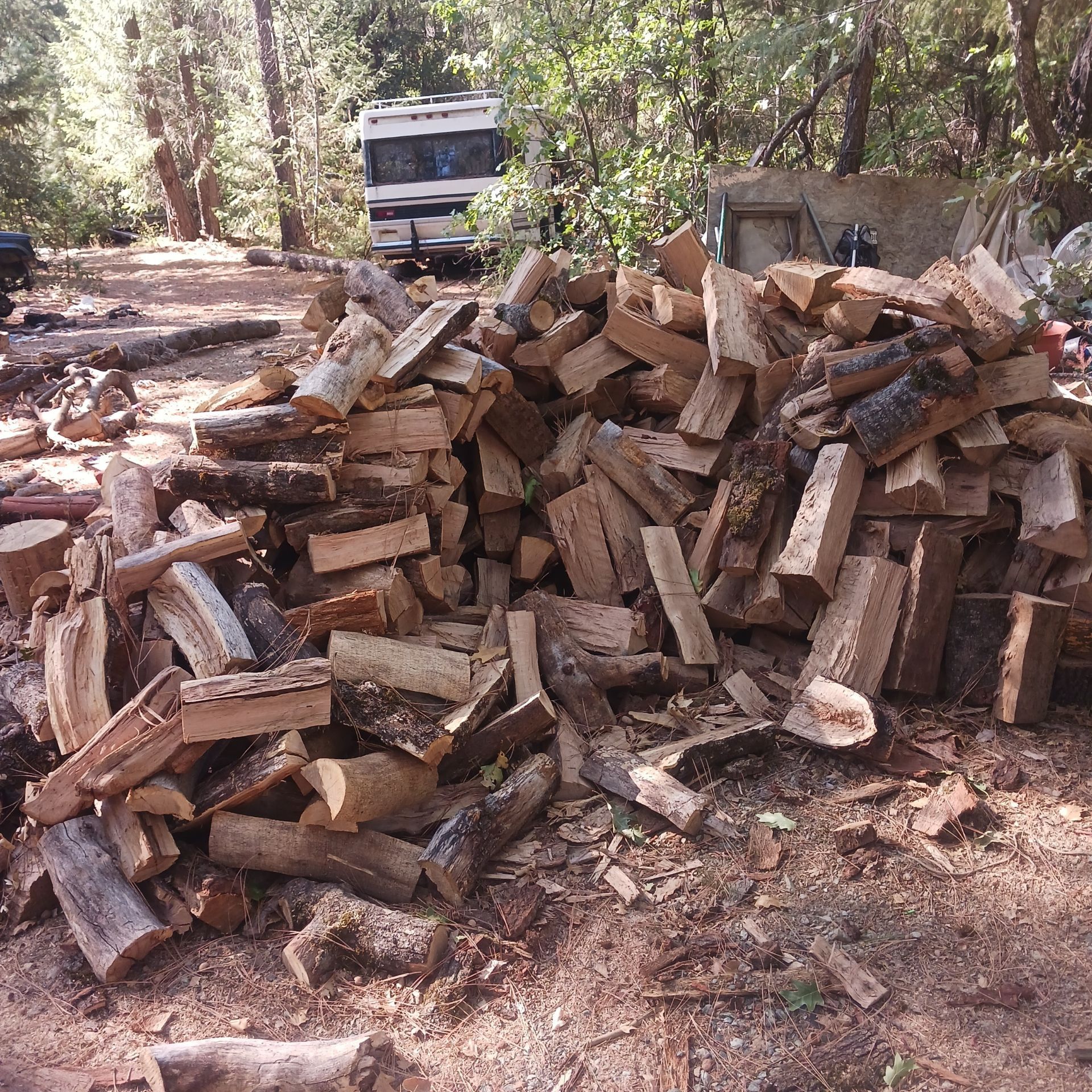 Seasoned Oak Firewood Cords