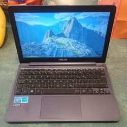 Asus l203n 11.6" chromebook in great condition - just completed factory reset