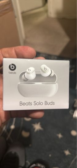 Beats Solo buds