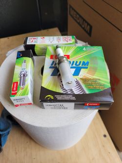 Denso spark plugs 4705