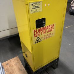 DURHAM FLAMMABLE SAFETY CABINET 