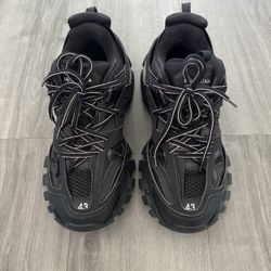 BALENCIAGA LED TRACKS
