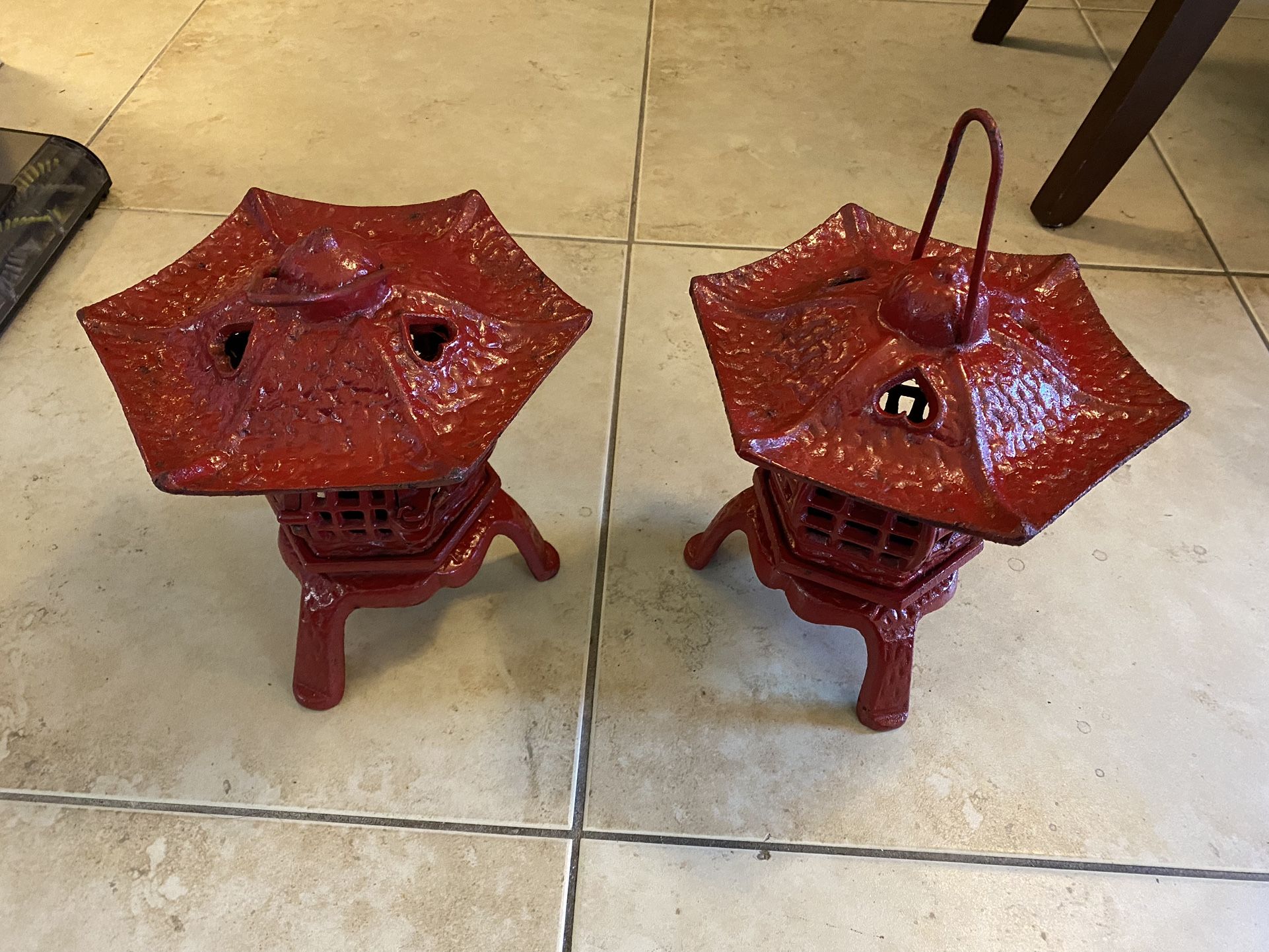 2 Japanese Pagoda Garden Lanterns
