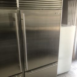 Sub Zero 36” Stainless Steel Built In Refrigerator 
