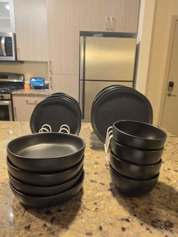 Dinnerware Set