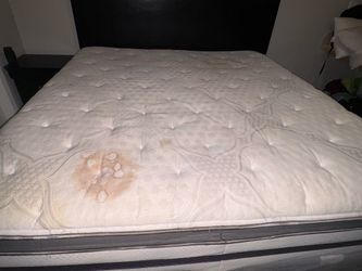 King size bed
