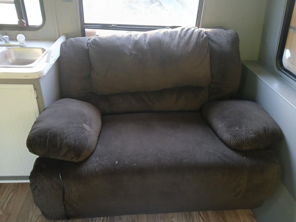 Free Large Comfy Electric Chair