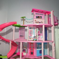 Barbie Doll House And Accessories 