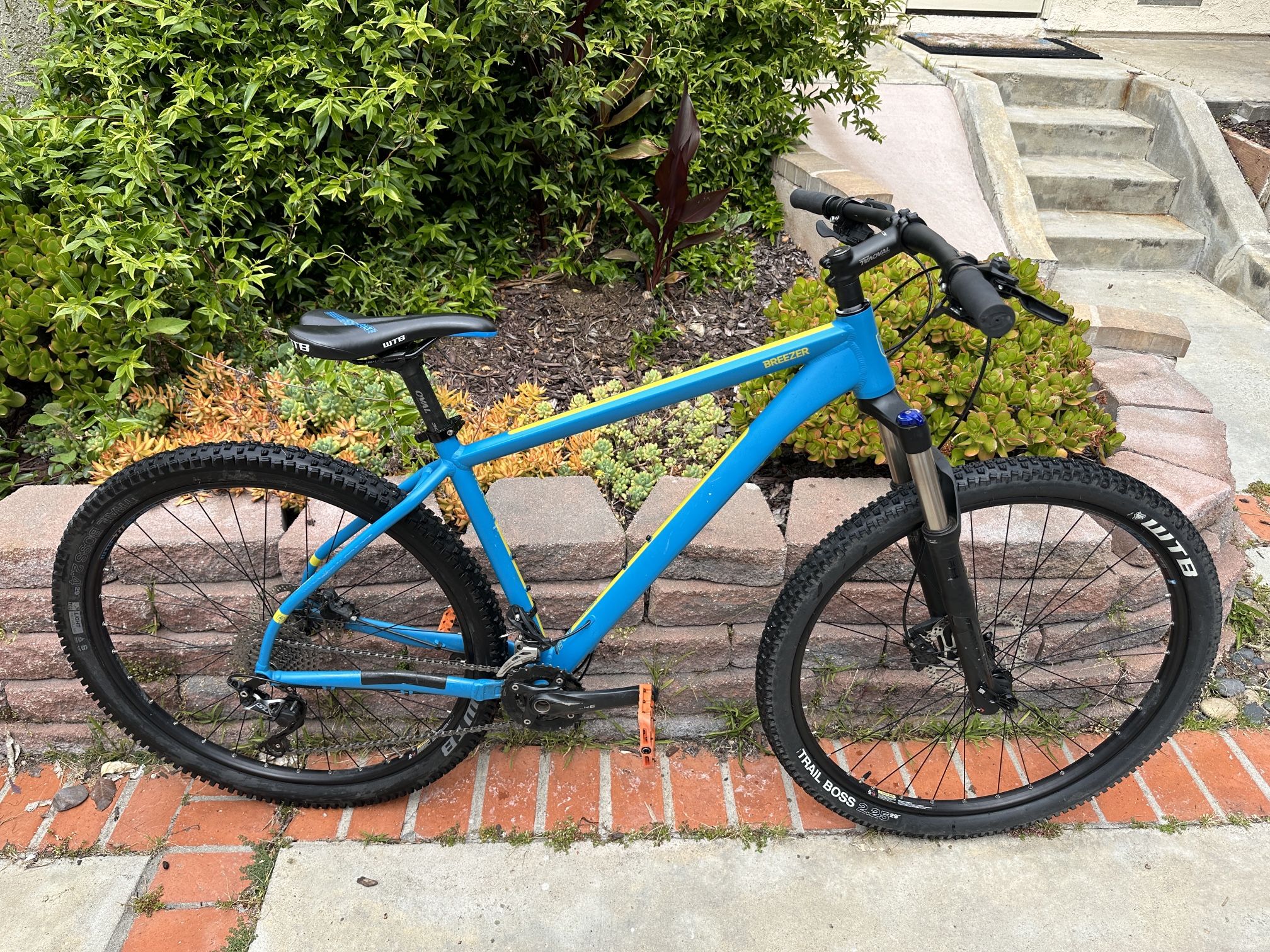 Breezer Thunder Hardtail Mountain Bike