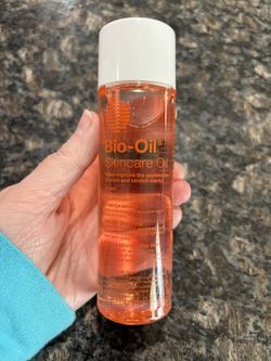 NEW BIO-OIL SKINCARE OIL FOR SCARS AND STRETCH MARKS FULL SIZE $12!