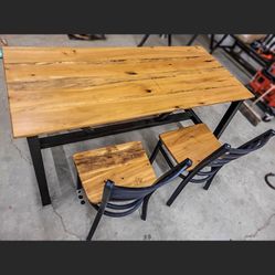 Spalted Beech Hardwood Table With Bench & Chairs 