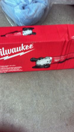 Milwaukee 4-1/2" Small Angle Grinder 6142-30