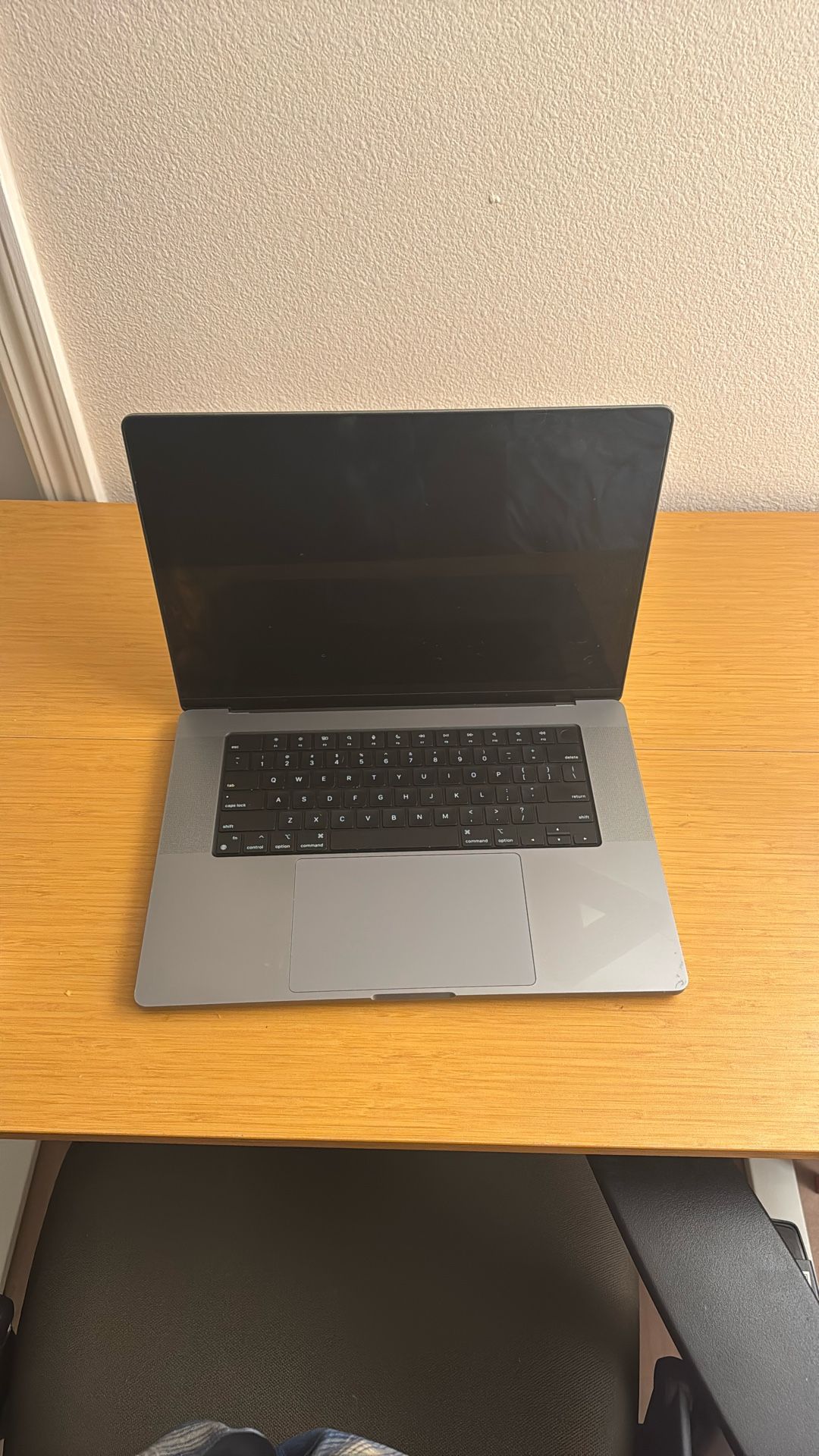 MacBook Pro 16.2" Space 2021 Gray 16 core GPU / 16GB / 1TB Used
