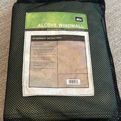Rei Alcove Windwall