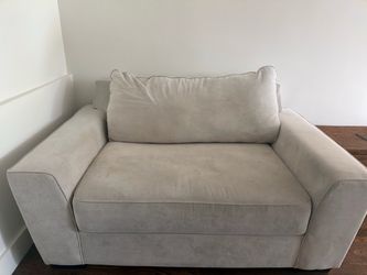 Love seat