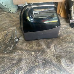Hamilton Beach Mixer With Multiple Attachments