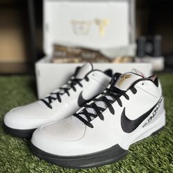 Kobe Mambacita Gigi size 12.5