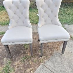 Table And 6chairs 