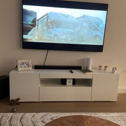 Tv stand 