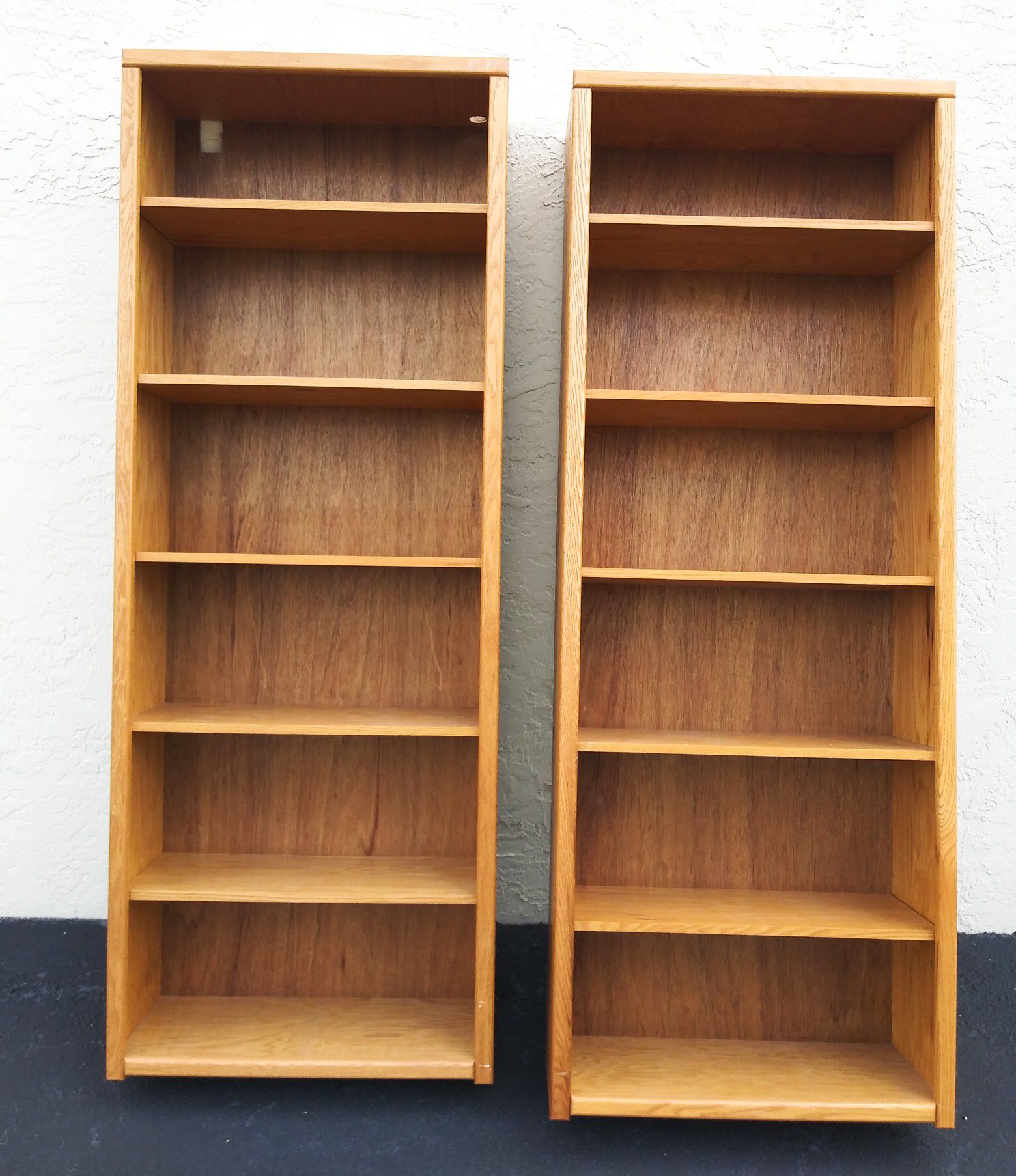 Pair of Wood Bookcases Bookshelves Shelves