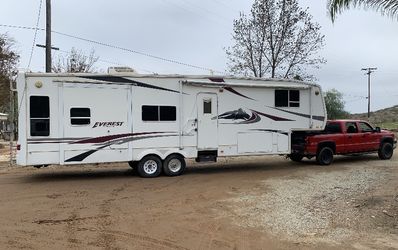 Trailer. Fifth wheel. Mover. California. Nevada.
