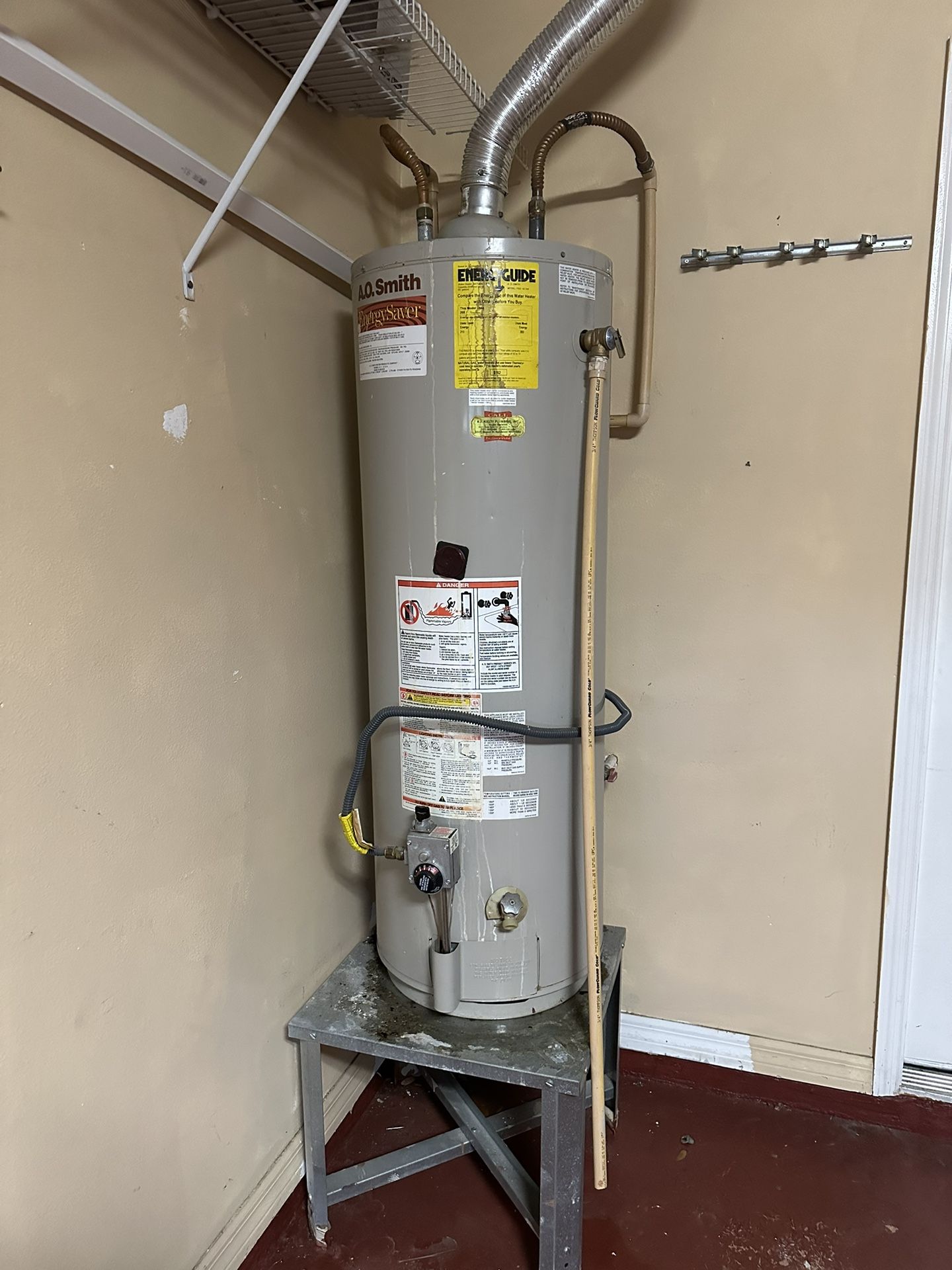 FREE SCRAP - Water heater