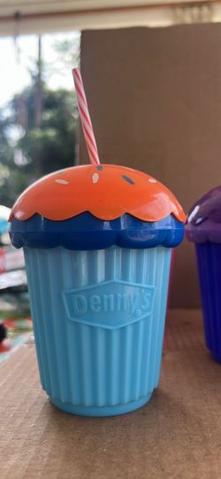 VTG Denny’s ice cream cups