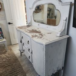 Amazing Shabby Chic Buffet
