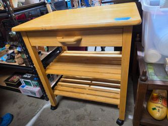 Large Kitchen Cart
30"w x 22.5"d x 33"h
with an adjustable shelf and top drawer