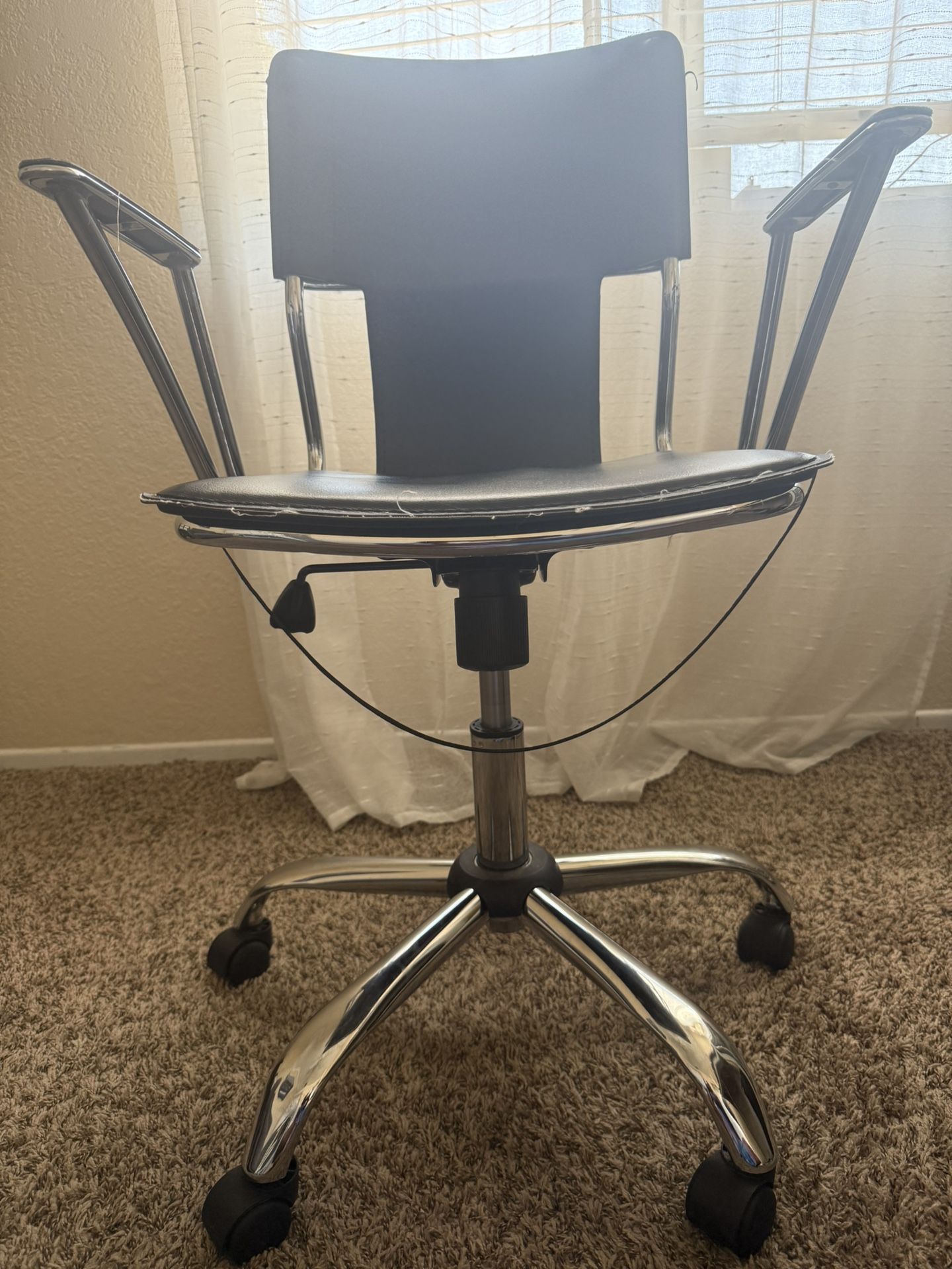 Sturdy Black & Chrome Swivel Chair