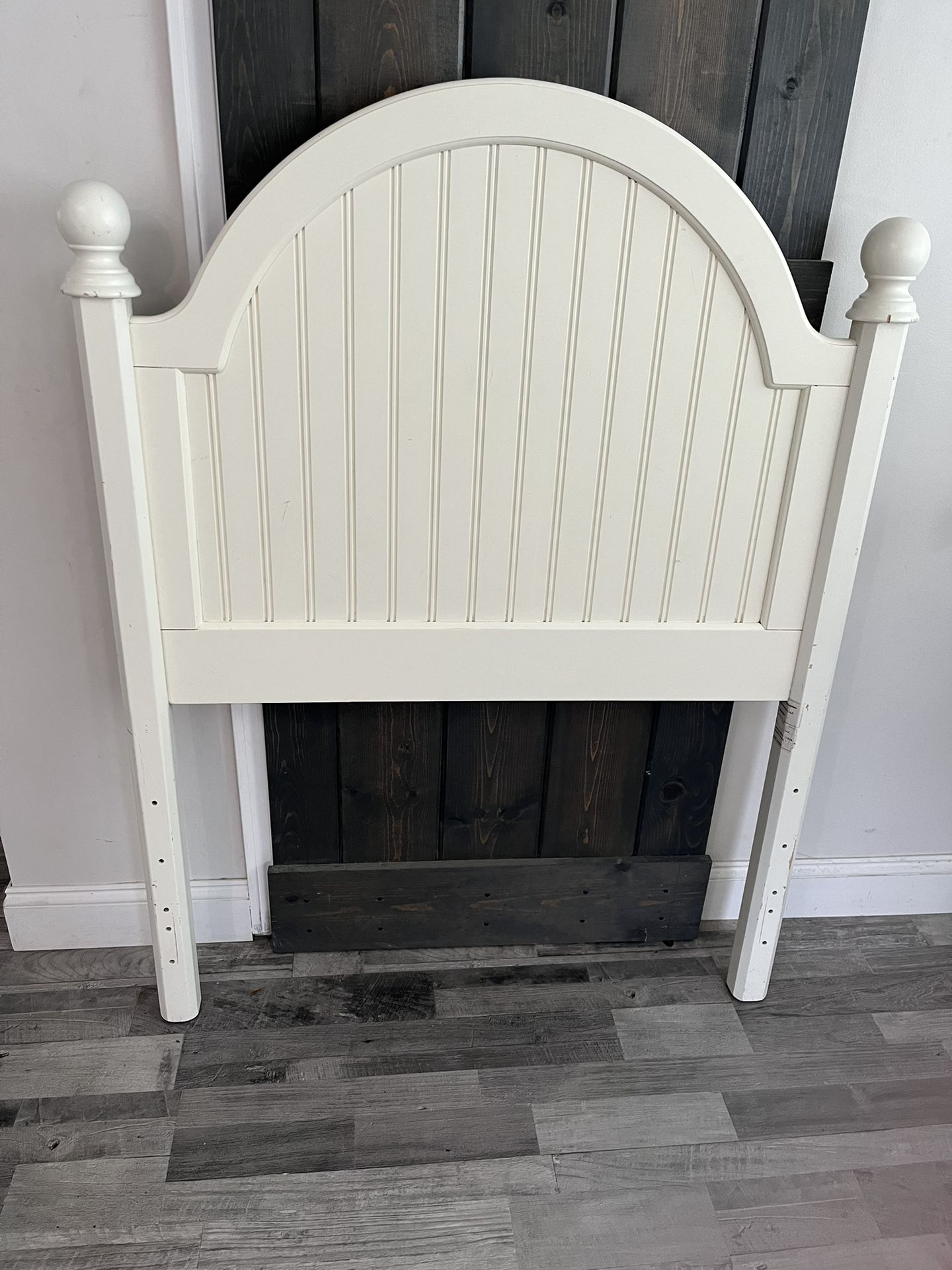 Headboard, Footboard and Box Spring- Twin Size