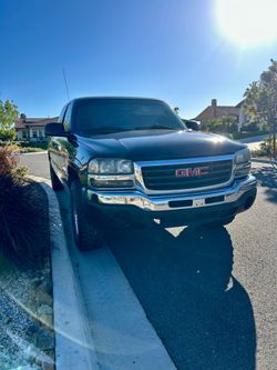 GMC Sierra Pickup Truck Black 2003